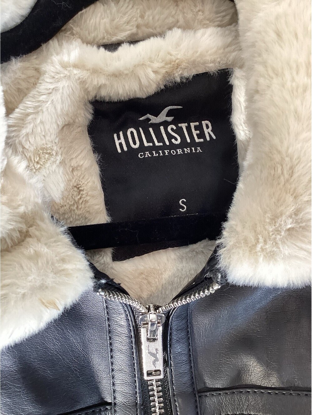 Hollister Womens Faux Leather Aviator Bomber Jacket Black Faux Fur Lined Small